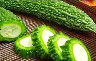 孕初期吃半块凉瓜没事吧,孕初期适量食用凉瓜的安全性探讨