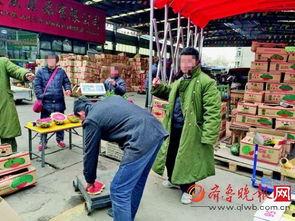 萧县售楼吃瓜事件,一场引发热议的售楼风波