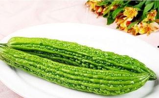 吃凉瓜生搭配料,夏日消暑美食新体验